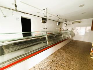 Local Comercial a Carrer mallorca de 59. Local cantonero en venta, calle la palma, oportunidad