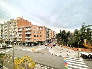 Pis  Concordia de la. Avenida concordia impecable piso de 4 habitaciones solo para inv