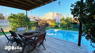 Chalet  Carrer gandhi de. Exclusivo chalet a cuatro vientos en castellarnau, sabadell  luj