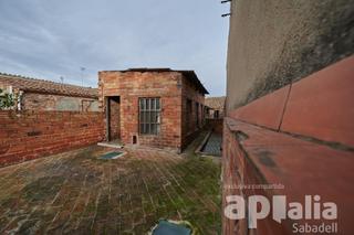 Casa  Carrer climent humet. Casa en venda al casc antic de sentmenat