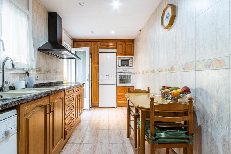 Foto 3f08362a-61b9-483b-a432-177408f28ed2. Casa con riscaldamento parcheggio in Eixample - Can Bogunyà Castellar del Vallès