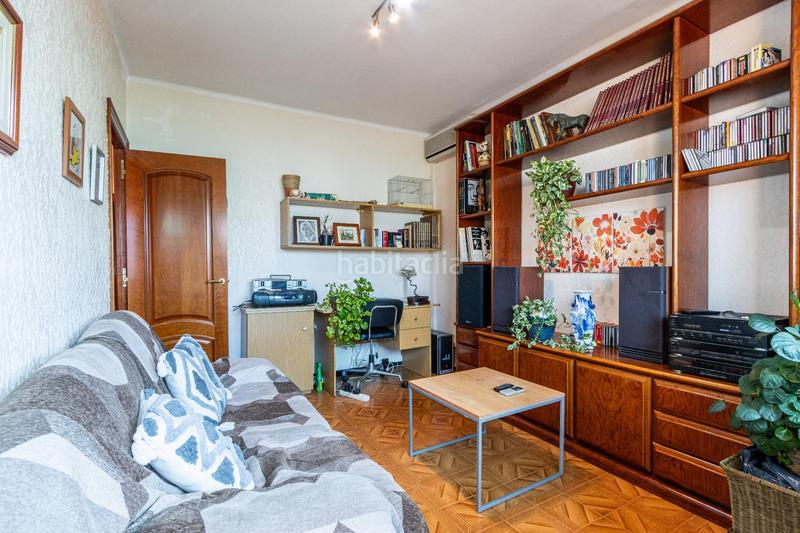 Foto 89882800-9a12-456c-a96d-6d2f837c2f22. Casa con riscaldamento parcheggio in Eixample - Can Bogunyà Castellar del Vallès