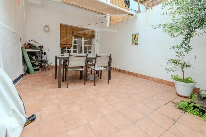 Foto 2e8f2557-dc02-42b2-bfb2-153e2bff7c0e. Casa amb calefacció a Centre Sabadell