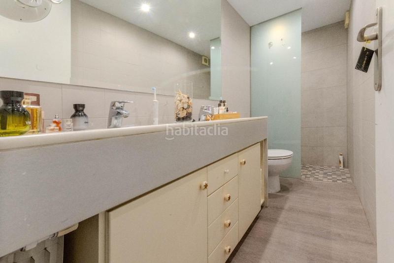 Foto 8d5b878f-6ccc-4329-a978-e839088333eb. Casa amb calefacció a Centre Sabadell