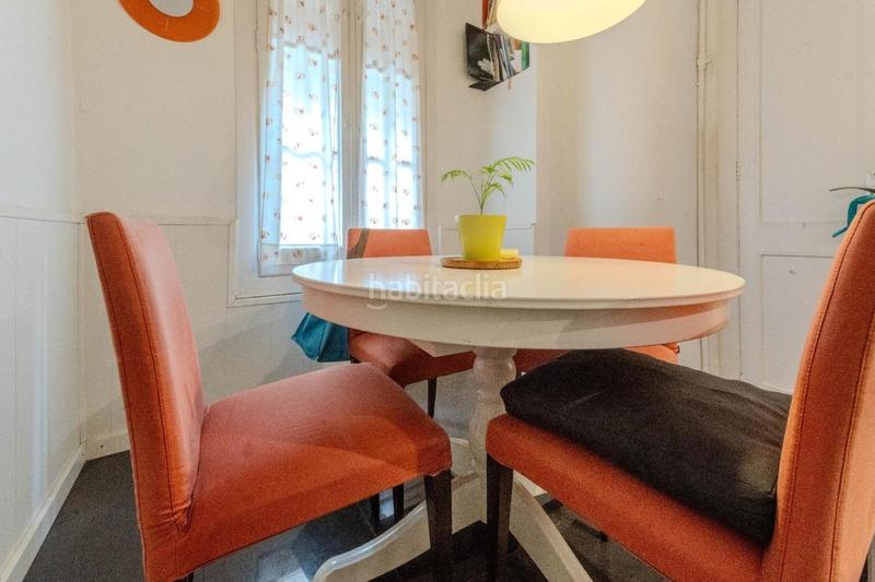 Foto 9dc3550c-6b4b-4681-9213-f5f48145ff83. Casa amb calefacció a Centre Sabadell