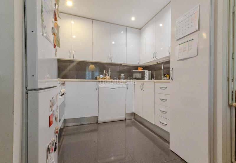 Foto b6c76cea-43f7-4518-ba41-7d8f55a9c48e. Casa amb calefacció a Centre Sabadell