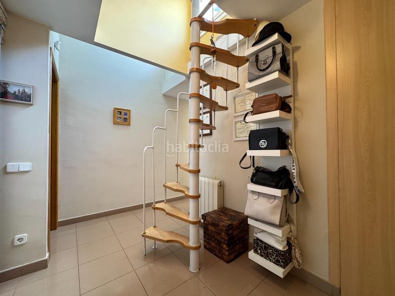 Foto 1648f6af-f2a7-4aad-b2c8-7103a7acc6d7. Reihenhaus mit heizung parking in Gràcia Sabadell