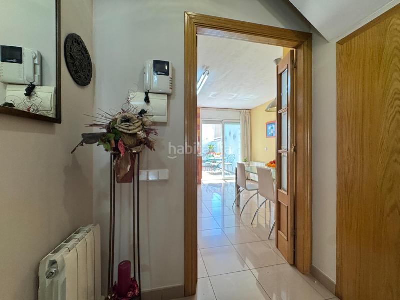 Foto 33dc6268-0817-4be5-a014-8e37de5d2443. Reihenhaus mit heizung parking in Gràcia Sabadell