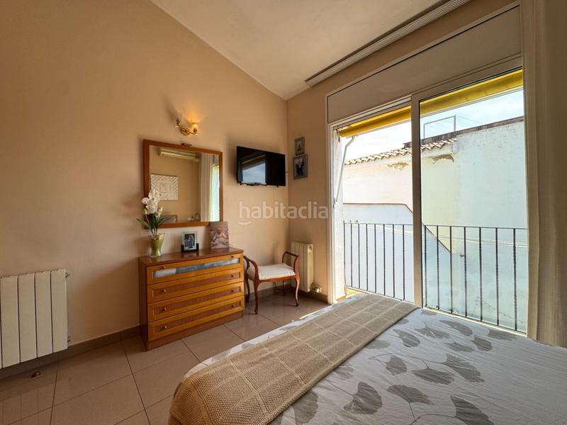 Foto 4896dffb-e5dd-4a2b-a6e2-8fc5e5902a45. Reihenhaus mit heizung parking in Gràcia Sabadell