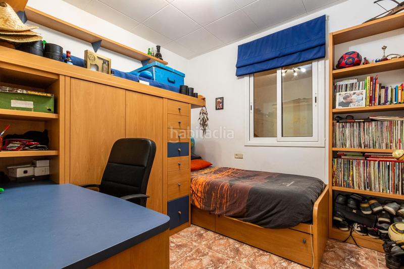 Foto 085d8836-1154-4926-9aec-de4d17134176. Haus mit heizung parking in Creu Alta Sabadell