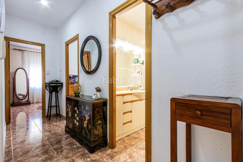 Foto 9a205233-e40c-4ef0-83b5-4b85c4b31972. Haus mit heizung parking in Creu Alta Sabadell