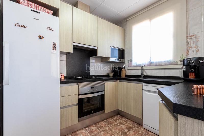 Foto b2ec0bb1-dd7a-4826-9772-50a36efc44e1. Haus mit heizung parking in Creu Alta Sabadell