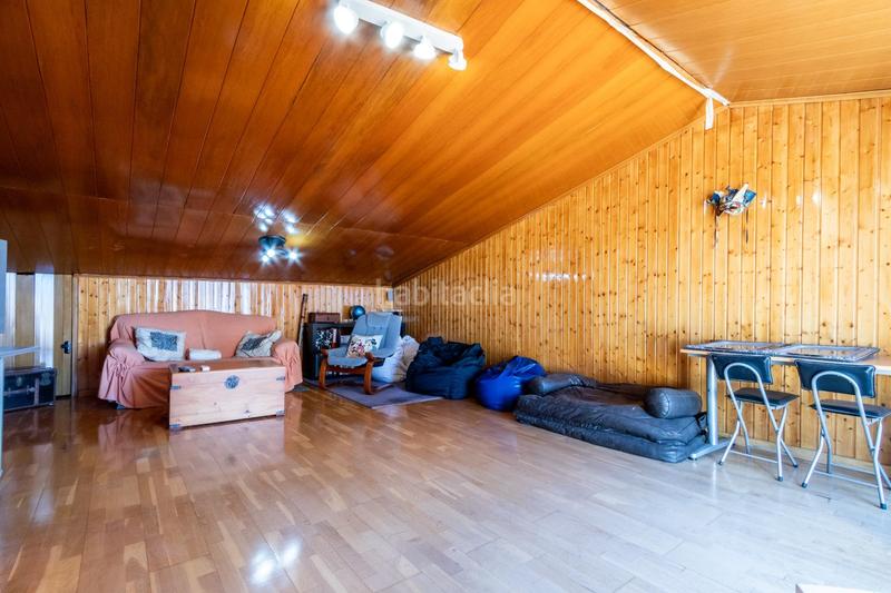 Foto bdfdddbc-78ba-4c96-a76a-a8be0f3f9b35. Haus mit heizung parking in Creu Alta Sabadell