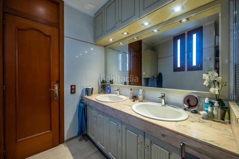 Foto 545ab92d-c699-4ce4-8cea-30244e4087b1. Casa con riscaldamento parcheggio in Centre Sabadell