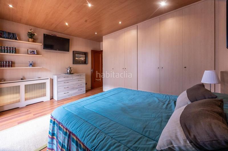 Foto 78dd6ed8-ed38-4c09-9381-5be4d07f7392. Casa con riscaldamento parcheggio in Centre Sabadell