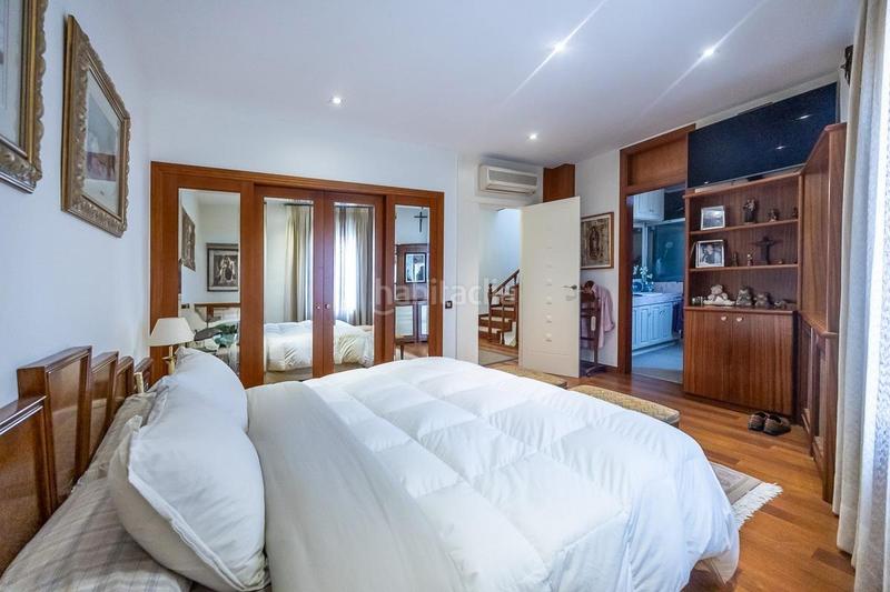 Foto a354505e-9c21-45d8-b1da-6b25055f78a5. Casa con riscaldamento parcheggio in Centre Sabadell