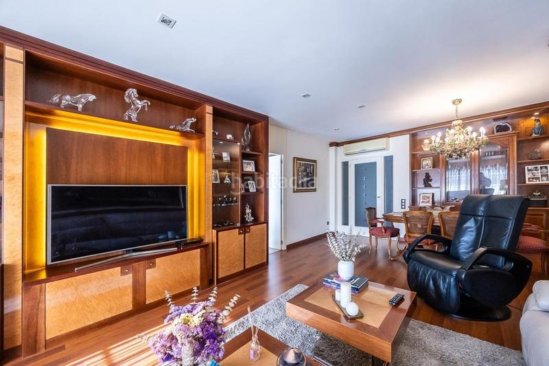 Foto a9ad6bb5-9eb4-40f0-b7b4-60c9dc8a06f1. Casa con riscaldamento parcheggio in Centre Sabadell