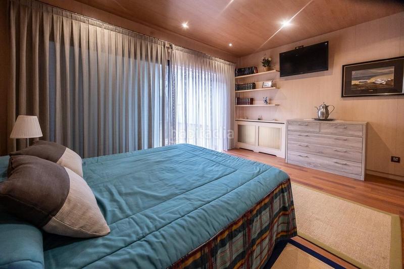 Foto cf90b4d8-de32-40ed-8c2c-ceaf7978f412. Casa con riscaldamento parcheggio in Centre Sabadell