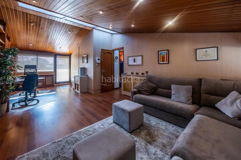 Foto ff13d627-a6d9-485a-a449-81633bd430fe. Casa con riscaldamento parcheggio in Centre Sabadell