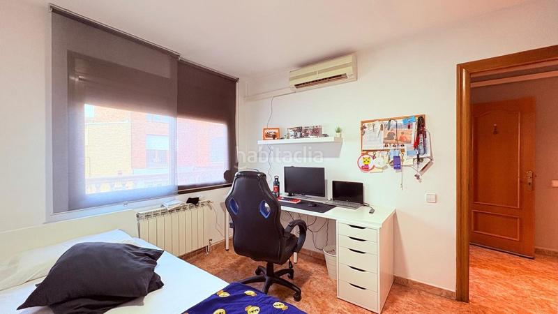 Foto a1635919-a97b-46bb-a802-bb58aaed626d. Casa amb calefacció aparcament a Can Puiggener Sabadell