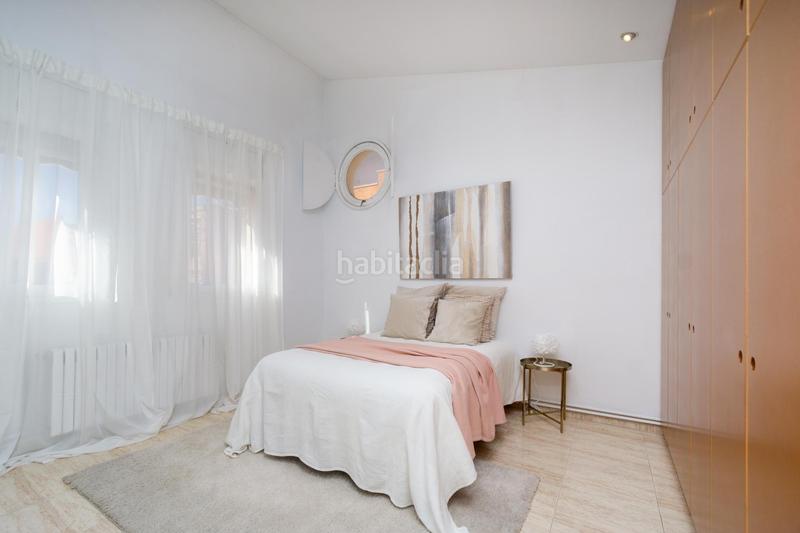 Foto 0868b537-0aa7-4488-a429-57b53a91604f. Maison jumelée avec chauffage parking dans Hostafrancs Sabadell