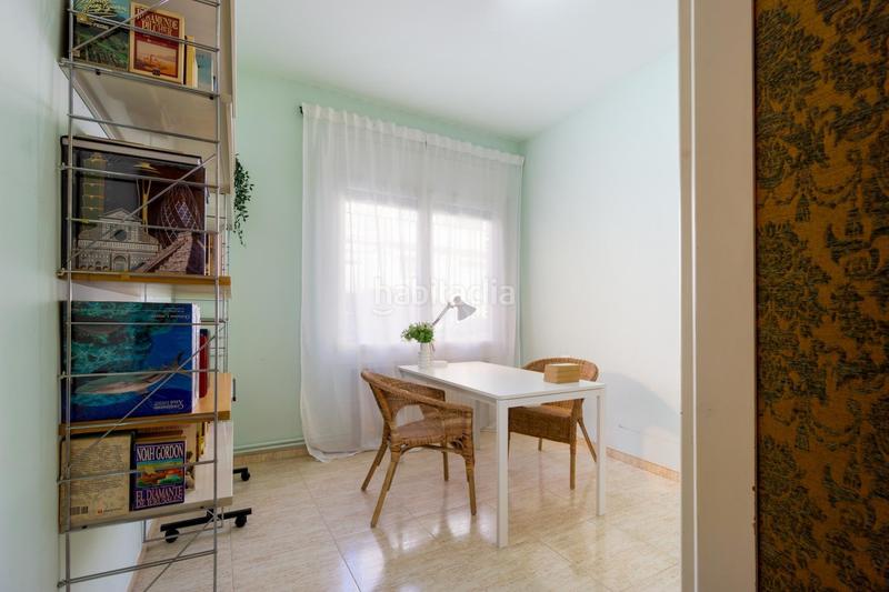 Foto e19d7781-317f-4b13-a666-7d4db3d3cced. Maison jumelée avec chauffage parking dans Hostafrancs Sabadell