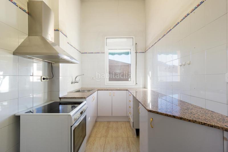 Foto fedae90d-81f5-4c28-8f61-36dbeaae3f9f. Maison jumelée avec chauffage parking dans Hostafrancs Sabadell