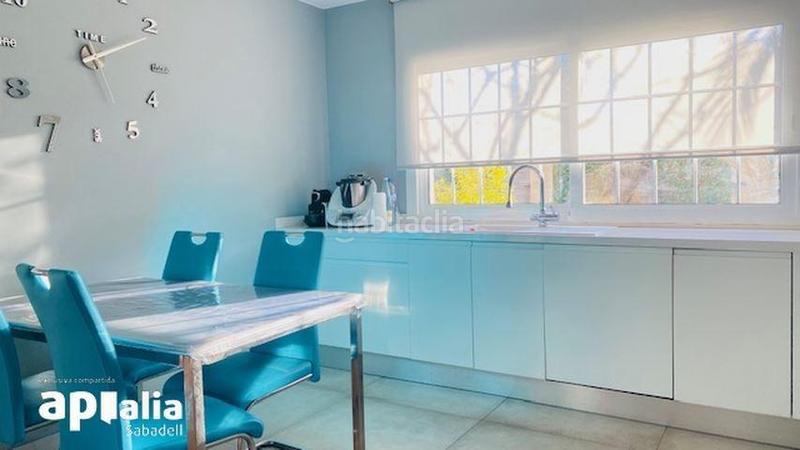 Foto 5d7f5a4c-7a07-4e27-8efd-698819209e24. Chalet con riscaldamento parcheggio piscina in Castellarnau Sabadell