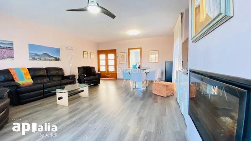 Foto 6629e3ad-b02d-4a19-8958-e44d82514381. Chalet con riscaldamento parcheggio piscina in Castellarnau Sabadell