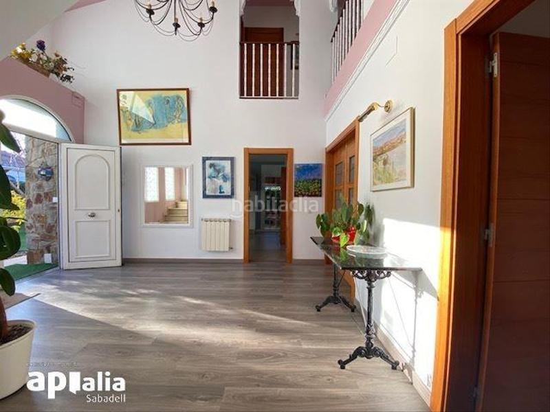 Foto d2a34d70-345b-42b8-84e6-f0a6ca2ac5ac. Chalet con riscaldamento parcheggio piscina in Castellarnau Sabadell