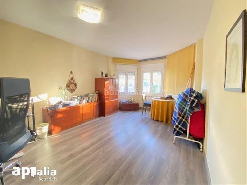 Foto e1c9a8d2-4283-4b14-af5d-471b2c42d046. Chalet con riscaldamento parcheggio piscina in Castellarnau Sabadell