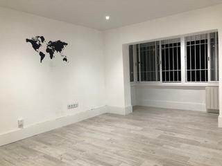 Flat  De blanquerna. Inversión segura en sabadell piso reformado con inquilino establ