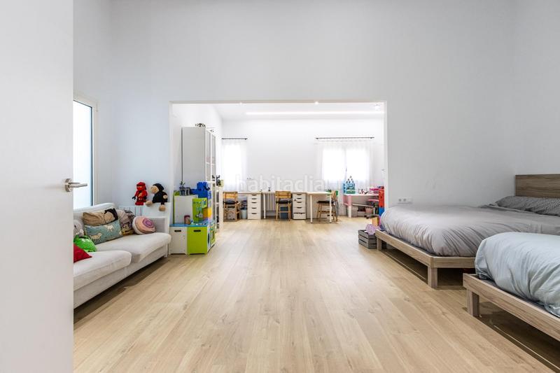 Foto 802db0d9-b320-488a-8c51-9ff28e694457. Haus mit heizung parking in Centre Sabadell