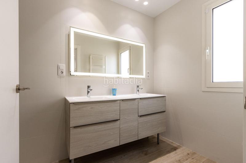 Foto 960a9757-62cb-4981-ae15-d6d417b9006b. Haus mit heizung parking in Centre Sabadell