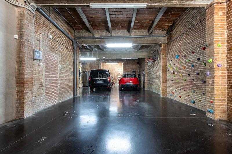 Foto d39490cb-e6ff-46c8-a6bb-c68009acd522. Haus mit heizung parking in Centre Sabadell