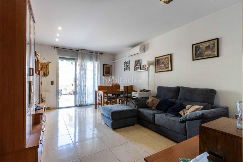 Foto fe4f8013-db81-4eed-9797-e534e8b34103. Casa a schiera con riscaldamento parcheggio in La Romànica Barberà del Vallès