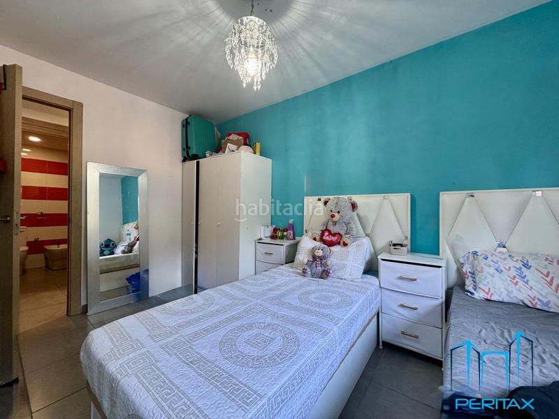 Foto f0a51751-f559-40ec-b606-af478f249e5f. Pis amb aparcament a Can Puiggener Sabadell