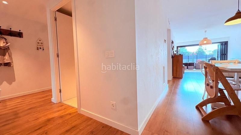 Foto d783ad66-431a-48d6-ba45-a9330c8ee8c2. Planta baixa amb calefacció aparcament piscina a Castellar del Vallès