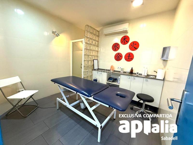 Foto 55e0ffb1-10d2-42ab-8ce9-99173e55eb7e. Local comercial a Barri Antic Barberà del Vallès