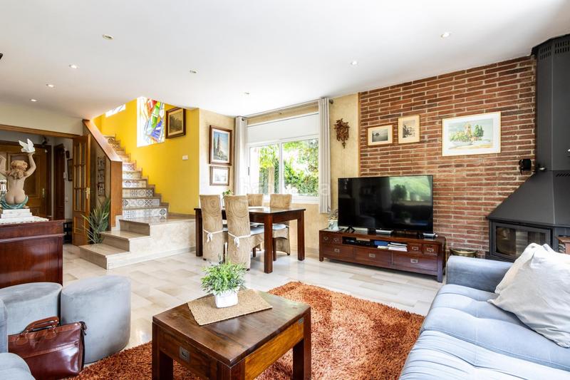 Foto 1062061c-5c31-43f5-9540-7bd05f413a9a. Chalet mit heizung parking pool in Airesol Castellar del Vallès