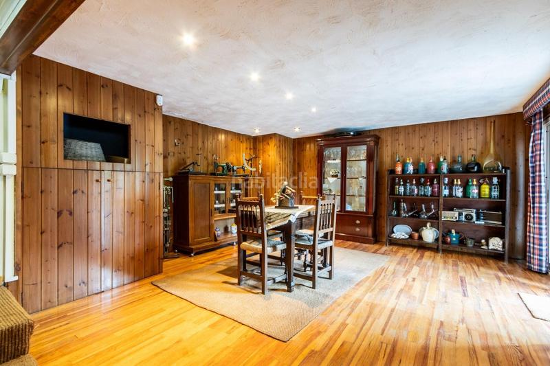 Foto 16a6e79b-ce0a-42c5-b601-073ee33df8da. Chalet mit heizung parking pool in Airesol Castellar del Vallès