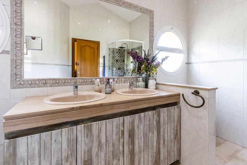 Foto 61fcdd9c-0d12-41d7-bcd1-6f96c132d2c6. Chalet mit heizung parking pool in Airesol Castellar del Vallès