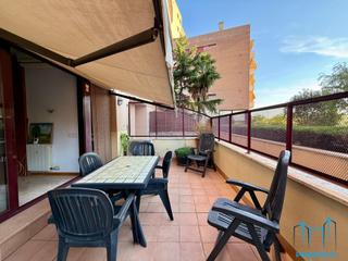 Pis  Calle de pardo bazán. Piso en venta en creu de barberà sabadell  luminoso, terraza, bi