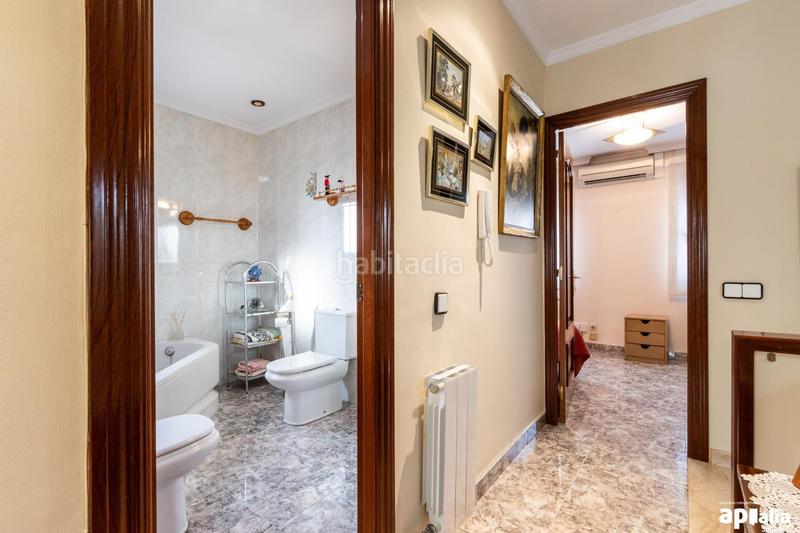 Foto 45bbd52f-627a-4efb-9a7d-ff6a615549c9. Casa adosada  unifamiliar a Can Rull en Sabadell