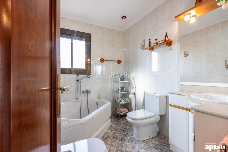 Foto af3e4a61-cd98-4891-981d-c4ca73dd2122. Casa adosada  unifamiliar a Can Rull en Sabadell