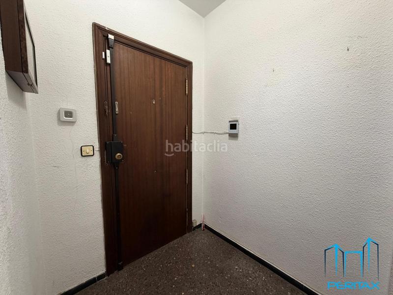 Foto 2367aed3-46ed-47d9-a8b5-b1c156d04fbd. Pis amb aparcament a Creu Alta Sabadell