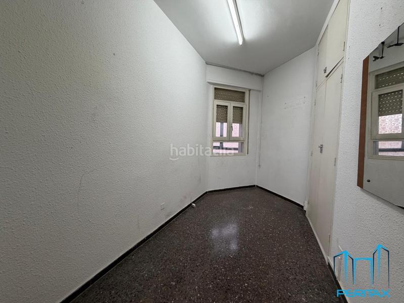 Foto 838d903c-ab01-485b-b19c-cfee7397e8e4. Pis amb aparcament a Creu Alta Sabadell