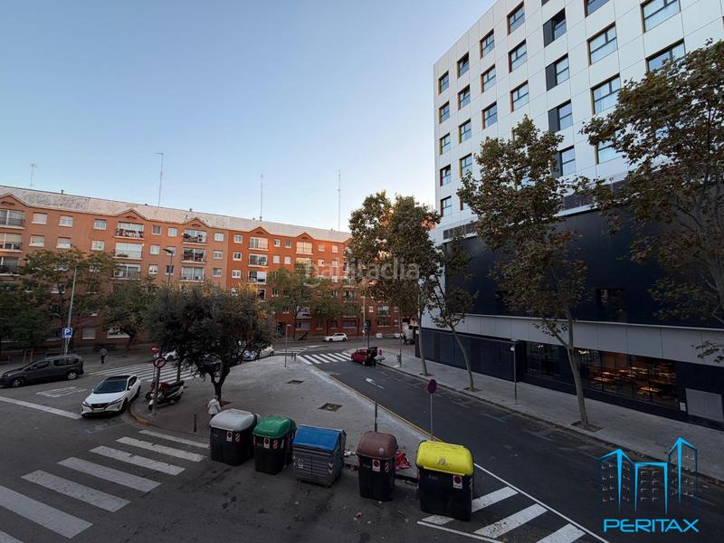 Foto 8bd6d07f-4d74-4835-83b2-2684d4717f86. Pis amb aparcament a Creu Alta Sabadell