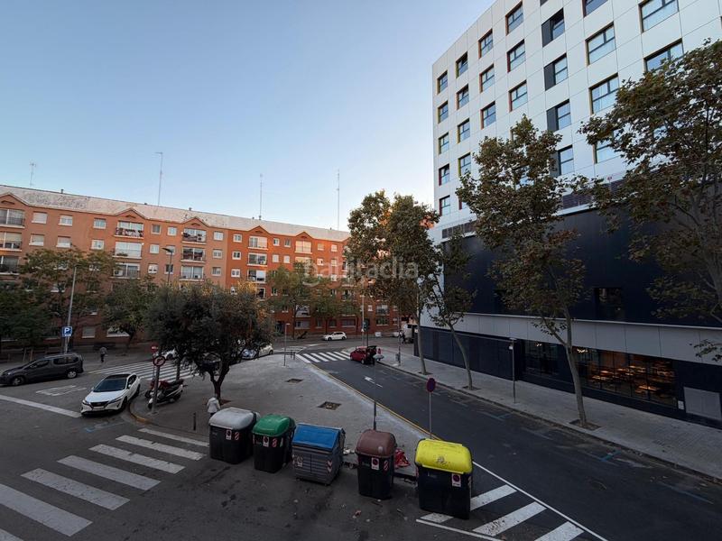 Foto cfd36731-ea0b-49aa-b8cf-5713e1879176. Appartamento con parcheggio in Creu Alta Sabadell