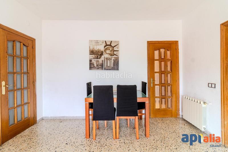 Foto 1db66ca7-a471-4327-aaae-5e1eb07e2a9c. Flat with heating in Torre-romeu Sabadell